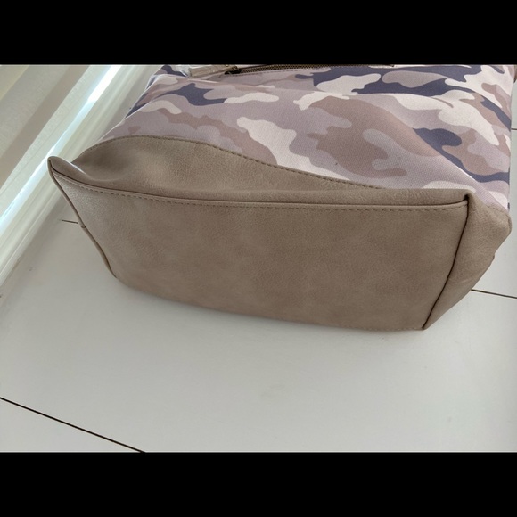 Brand new camo Anthropologie tote! - Picture 8 of 16
